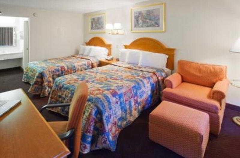 Americas Best Value Inn-Nashville/Airport South Екстер'єр фото