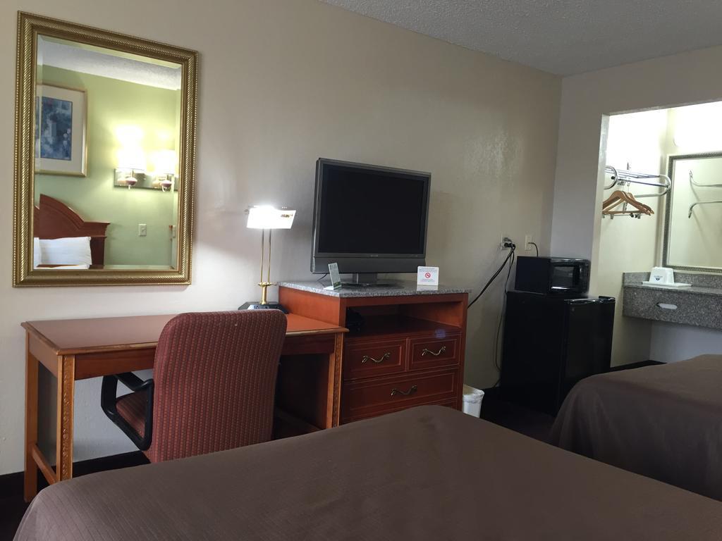 Americas Best Value Inn-Nashville/Airport South Екстер'єр фото