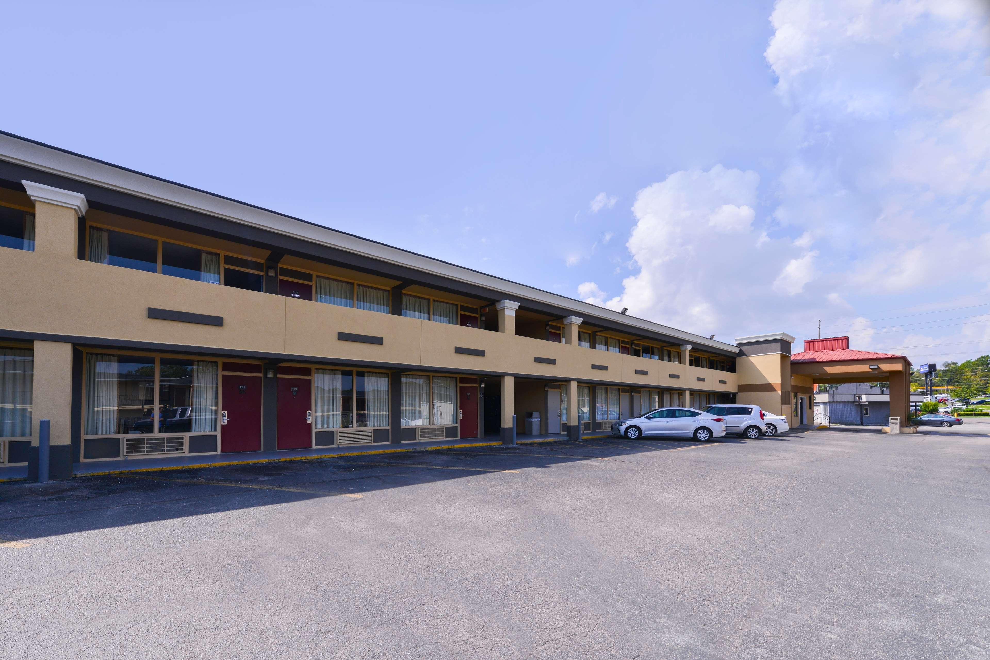 Americas Best Value Inn-Nashville/Airport South Екстер'єр фото