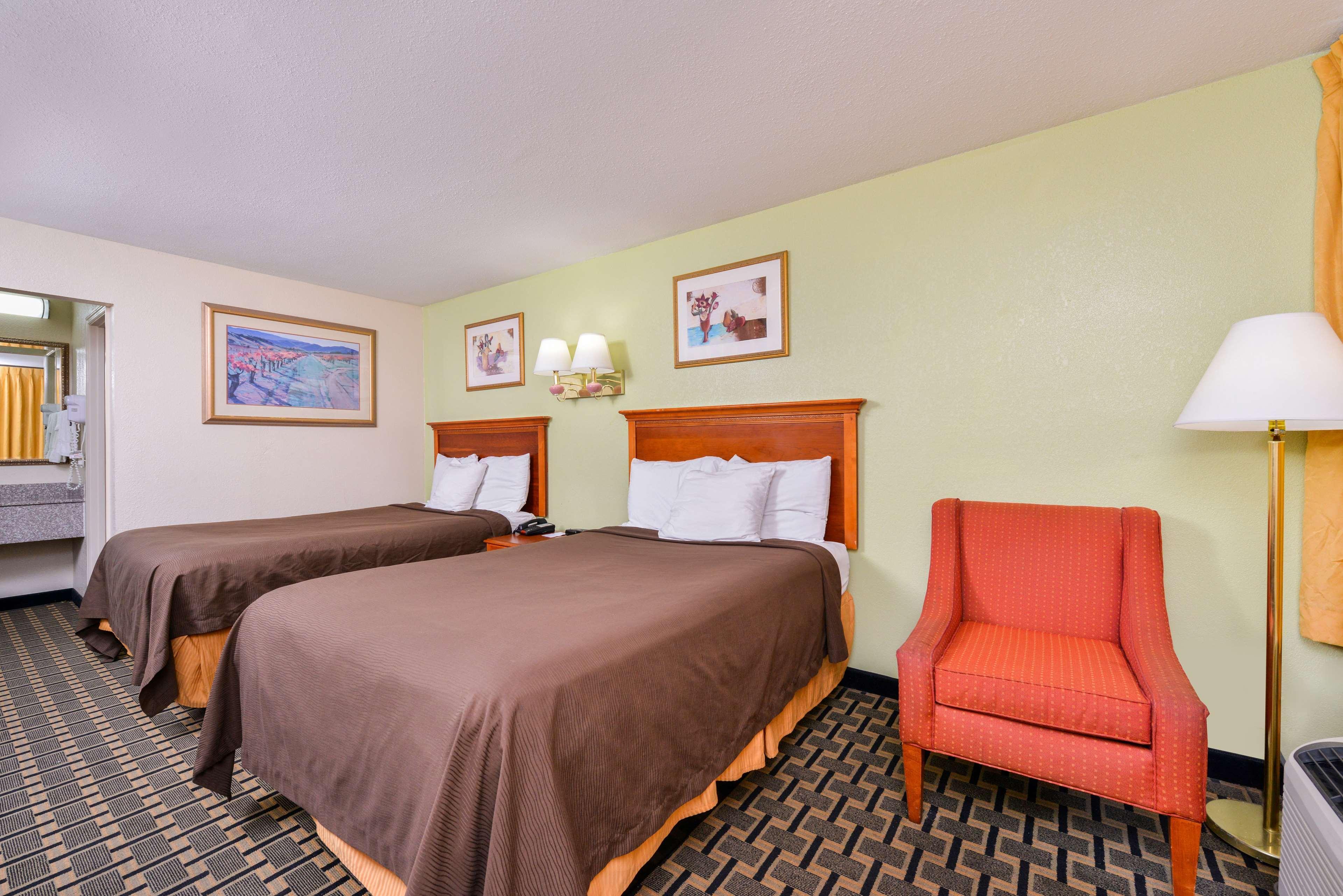 Americas Best Value Inn-Nashville/Airport South Екстер'єр фото
